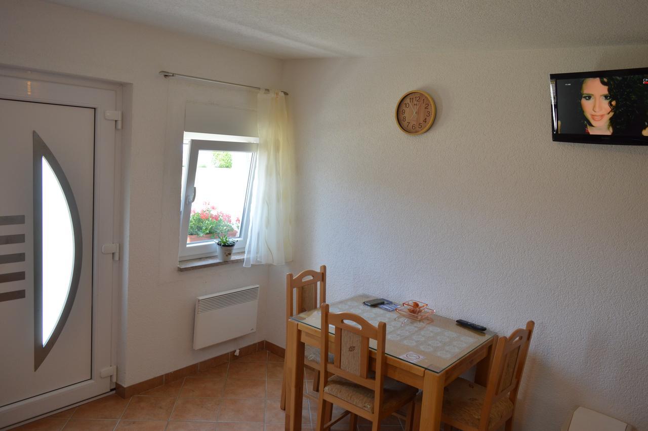 Blue Lake Luxury Rooms Grabovica Bagian luar foto