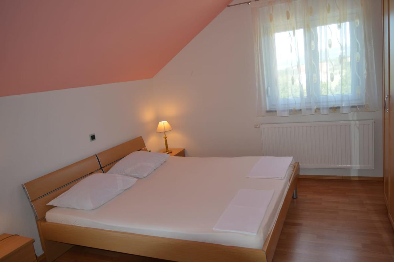 Blue Lake Luxury Rooms Grabovica Bagian luar foto