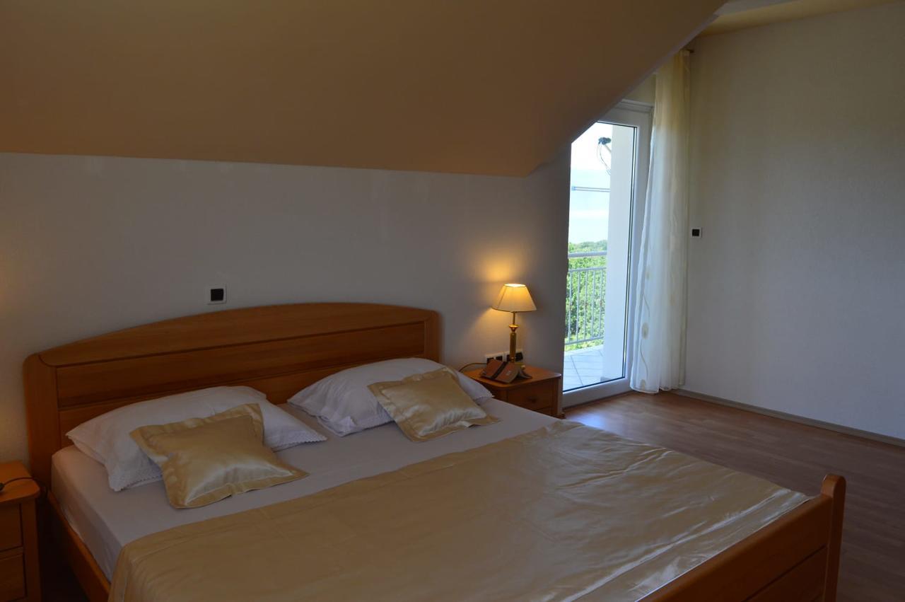 Blue Lake Luxury Rooms Grabovica Bagian luar foto